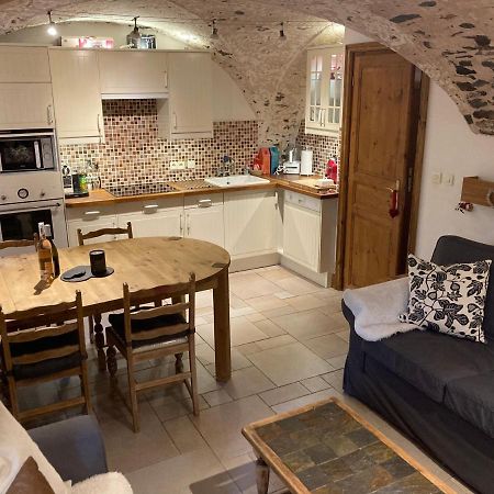 Two Bedroom Apartment La Voute, Chandon Near Meribel - Sleeps 4 Adults Or 2 Adults And 3 Children Les Allues Екстер'єр фото