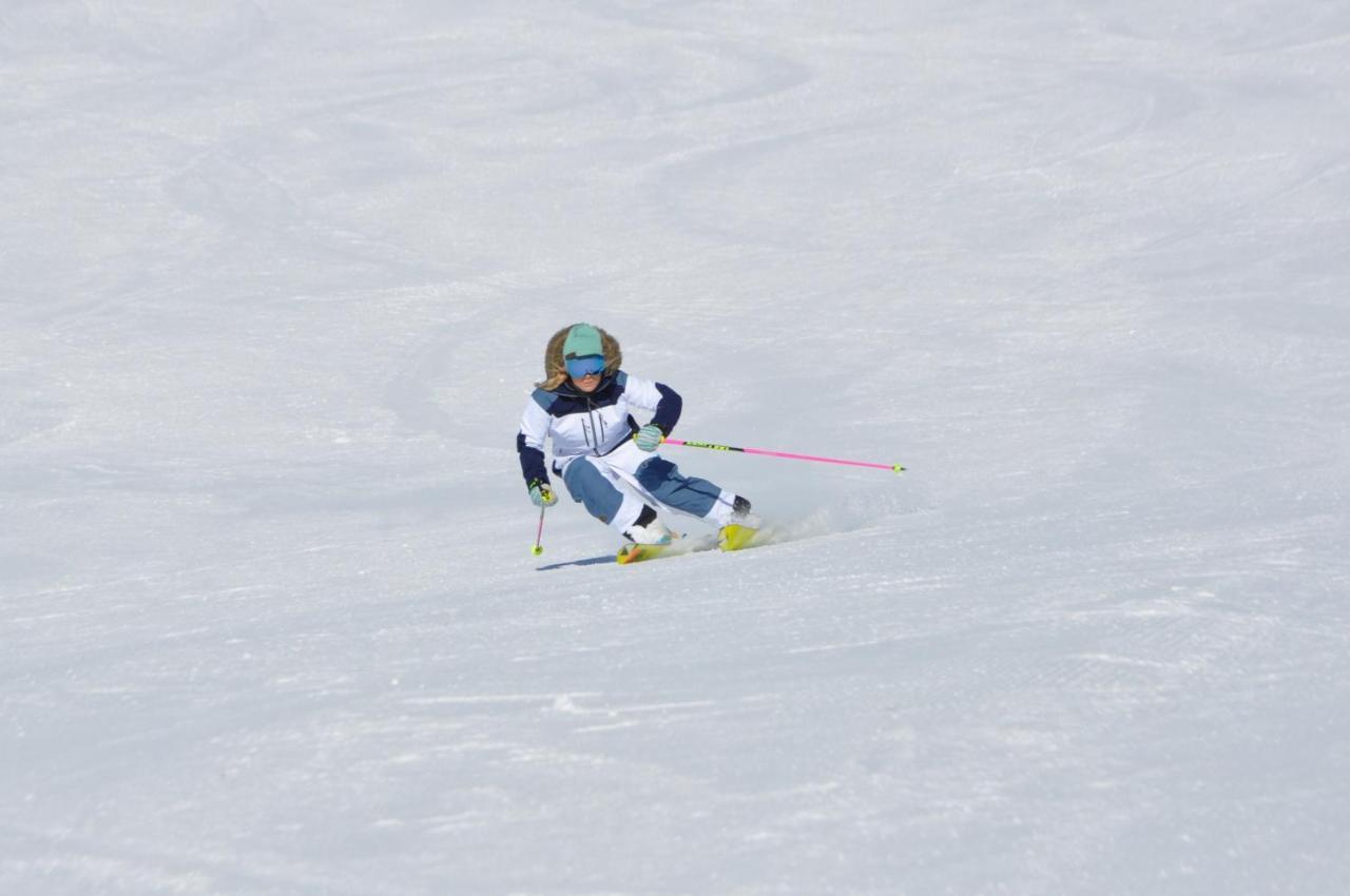 Two Bedroom Apartment La Voute, Chandon Near Meribel - Sleeps 4 Adults Or 2 Adults And 3 Children Les Allues Екстер'єр фото