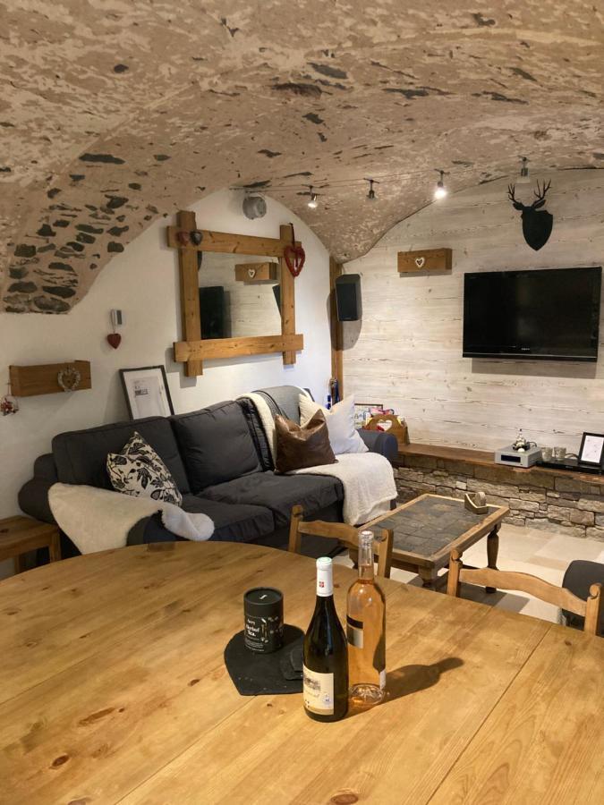 Two Bedroom Apartment La Voute, Chandon Near Meribel - Sleeps 4 Adults Or 2 Adults And 3 Children Les Allues Екстер'єр фото